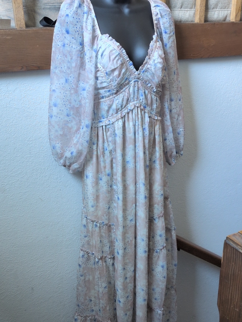 ✨ Daphne Maxi Dress from Worth Collective size m - Picture 2 of 11